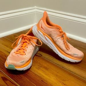 Women’s Hoka Clifton 8